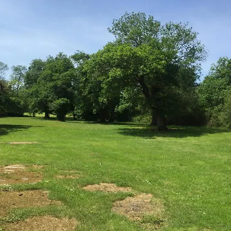 L'intemporelle Bed & Breakfast Ozourt