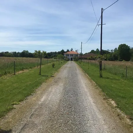 L'intemporelle Bed & Breakfast Ozourt