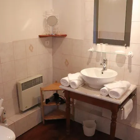 L'intemporelle فندق مبيت وإفطار Ozourt