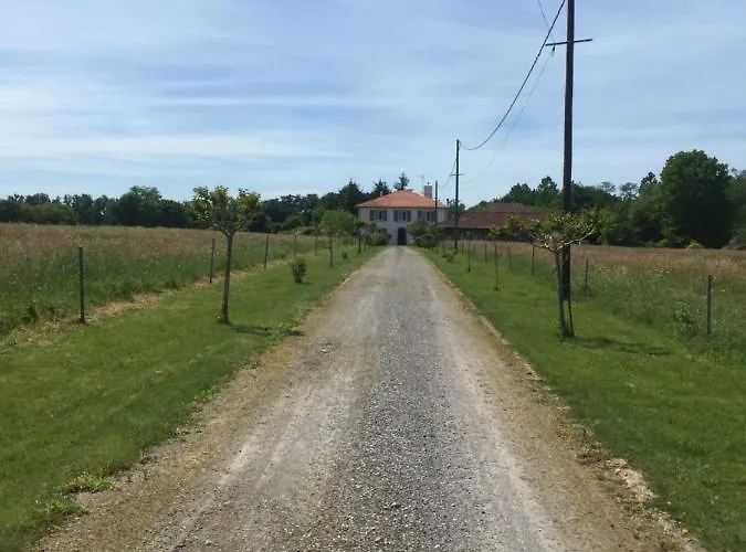 L'intemporelle Alojamento de Acomodação e Pequeno-almoço Ozourt