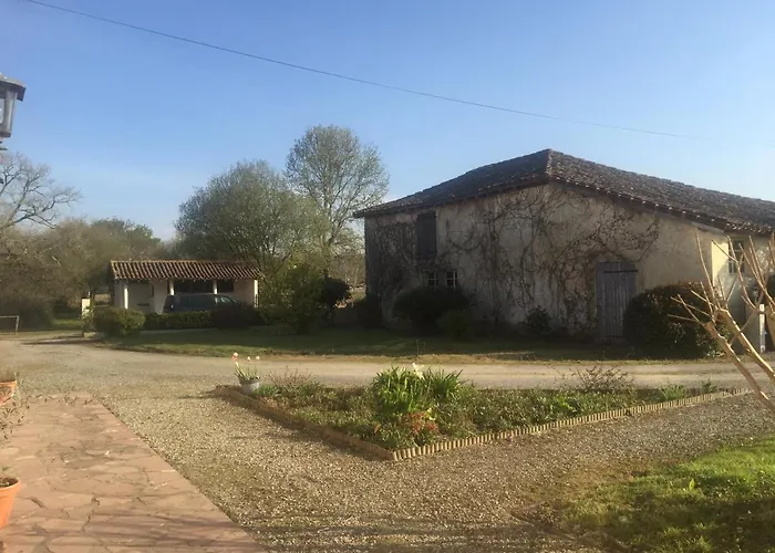 L'intemporelle Alojamento de Acomodação e Pequeno-almoço 3*