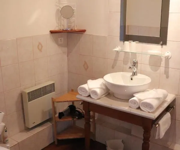 L'intemporelle Alojamento de Acomodação e Pequeno-almoço Ozourt