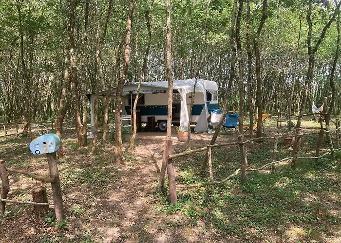 L'intemporelle Alojamento de Acomodação e Pequeno-almoço Ozourt