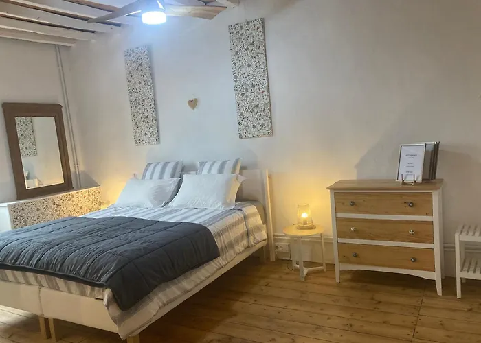 L'intemporelle Alojamento de Acomodação e Pequeno-almoço 3*